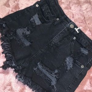 Distressed Denim Shorts 😇